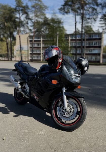 Suzuki RF, 1996 г.