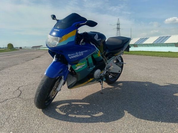 Honda CBR f3, 1996 г.
