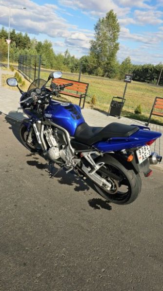 Yamaha FZS, 2002 г.