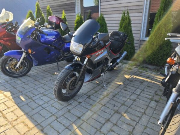 Kawasaki GPZ, 1992 г.