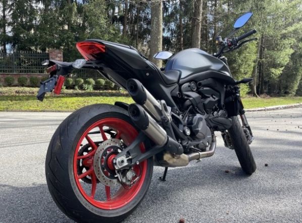 Ducati Monster, 2021 г.