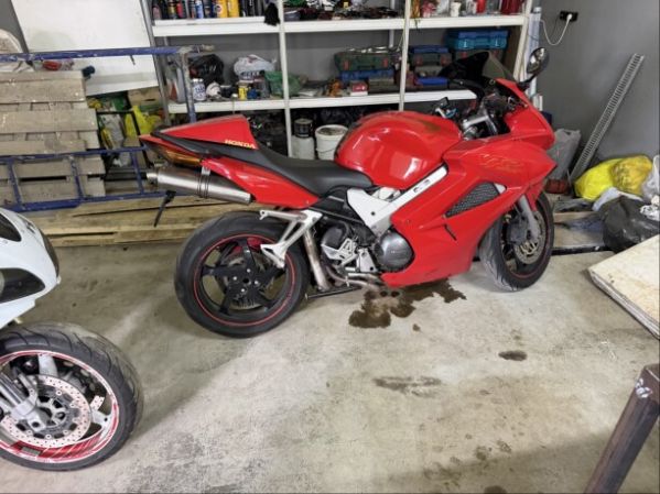Honda VFR vtec, 2002 г.