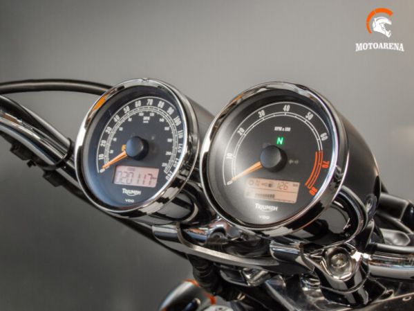 Triumph Rocket III Roadster, 2013 г.