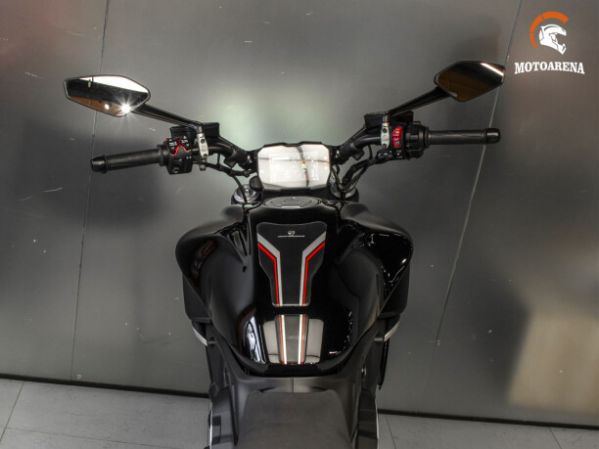 Ducati Diavel V4, 2023 г.