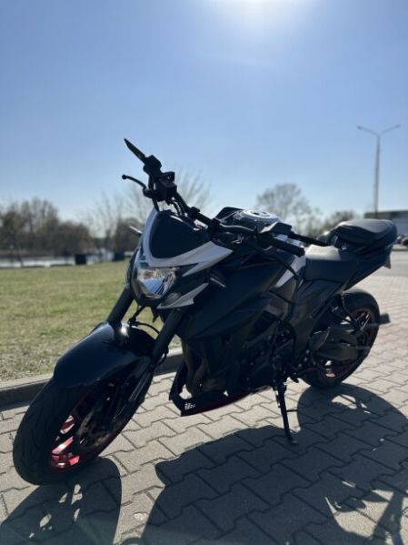 Suzuki GSX-S стрит, 2019 г.