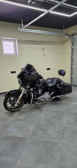 Harley-Davidson Electra Glide FLHXS, 2017 г.