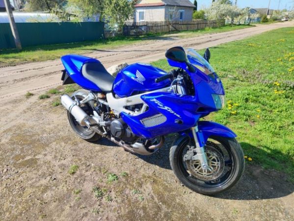 Honda VTR, 2002 г.