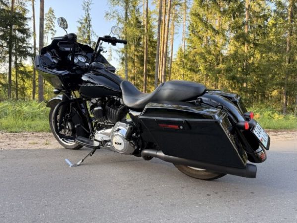 Harley-Davidson Road Glide FLTRX Black, 2011 г.