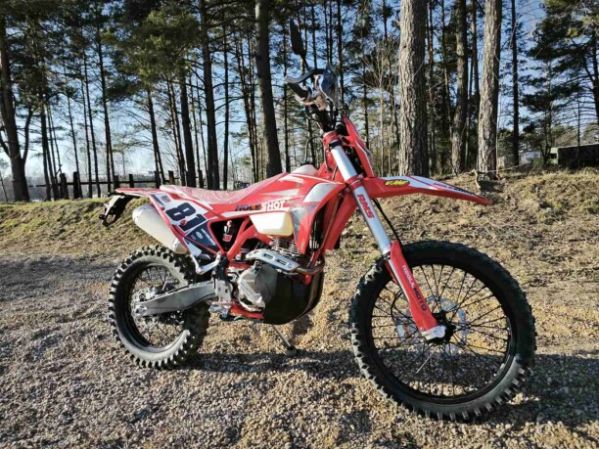Regulmoto Holeshot Red Edition (4 valves), 2025 г.
