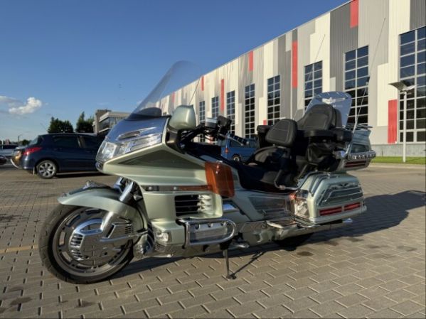 Honda Gold Wing SE, 1999 г.