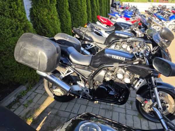 Yamaha FZS, 1999 г.