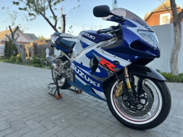 Suzuki GSX-R, 2002 г.
