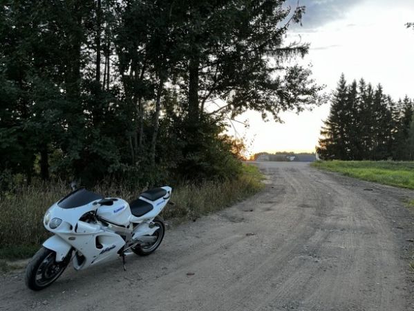 Kawasaki ZXR ZX7R, 1999 г.