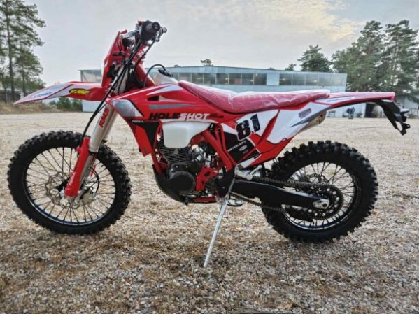 Regulmoto Holeshot Red Edition (4 valves), 2024 г.