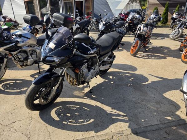 Yamaha FZS 1000, 2002 г.