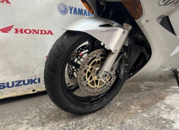 Honda VFR 800 VTEC, 2003 г.