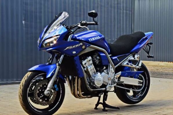 Yamaha FZS 1000 Fazer, 2001 г.