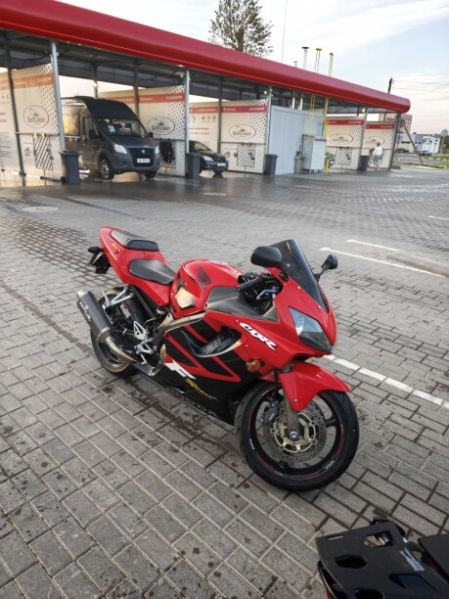 Honda CBR, 2001 г.