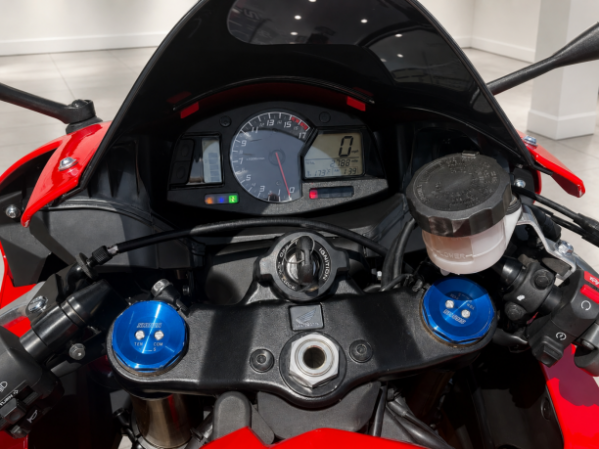 Honda CBR 600 RR, 2023 г.