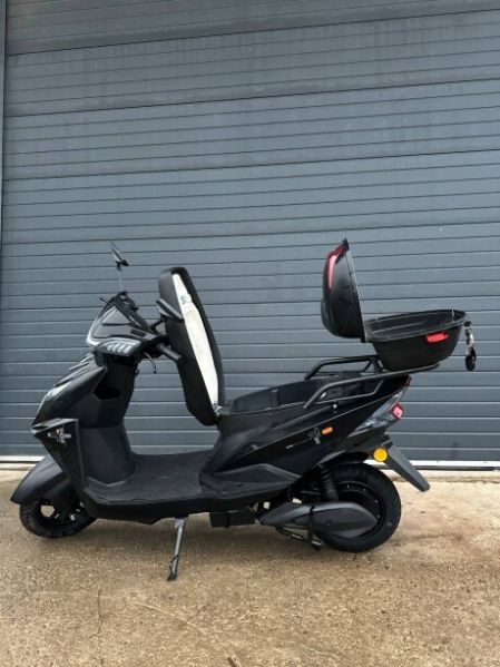 Эксклюзив Редкая модель Volt Storm ZS, 2025 г.