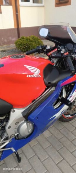 Honda CBR F4, 2000 г.