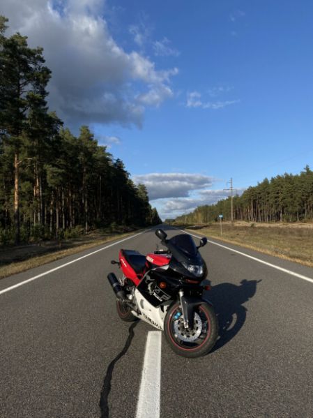 Yamaha YZF, 1998 г.