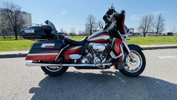 Harley-Davidson Electra Glide FLHTCUSE4, 2009 г.