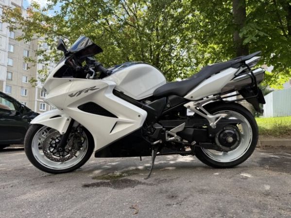 Honda VFR, 2006 г.