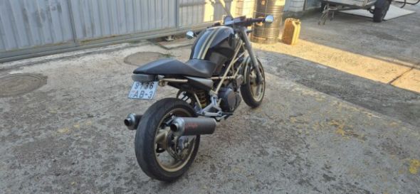 Ducati Monster 600, 2000 г.