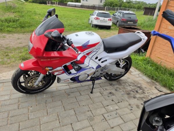 Honda CBR, 1995 г.