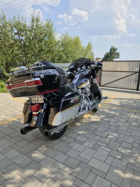 Harley-Davidson CVO FLHTCUSE7, 2012 г.