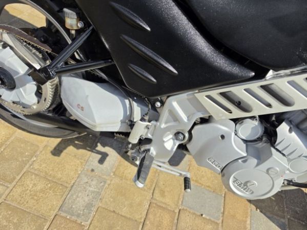 BMW F, 2001 г.