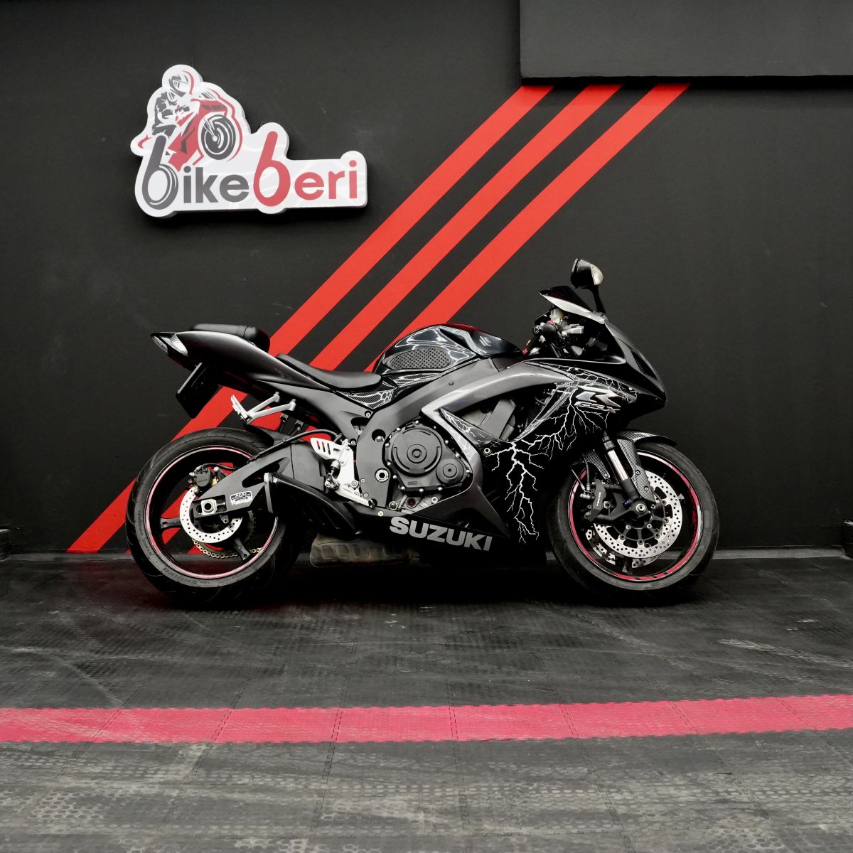 Suzuki GSX-R750 2006 года