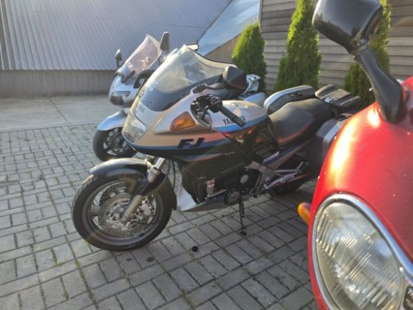 Yamaha FJ, 1991 г.
