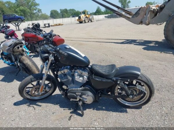 Harley-Davidson Sportster 883 SuperLow, 2014 г.