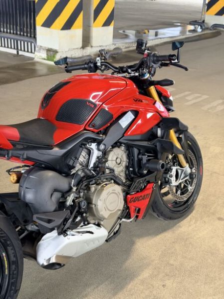 Ducati Streetfighter V4S, 2024 г.