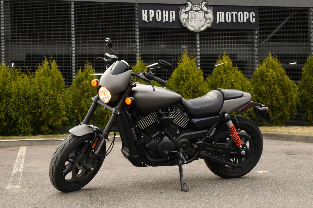 HARLEY-DAVIDSON STREET ROD 750