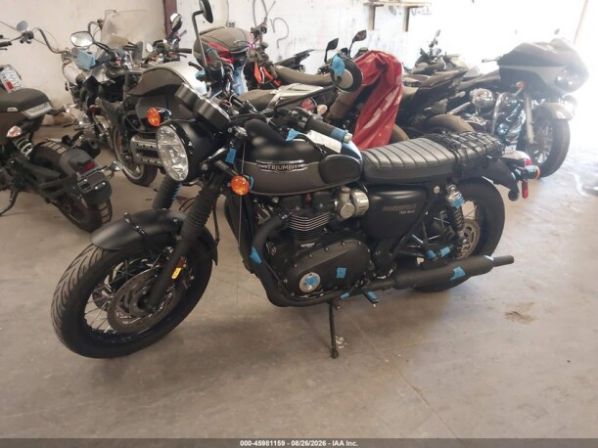 Triumph Bonneville T120/Black, 2022 г.