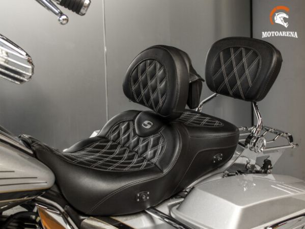 Harley-Davidson CVO Road Glide FLTRSE3, 2009 г.
