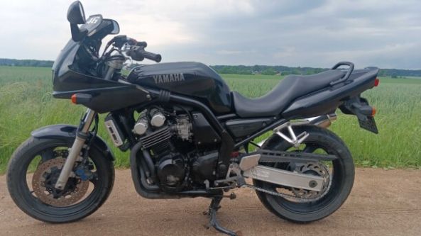 Yamaha FZS, 1999 г.