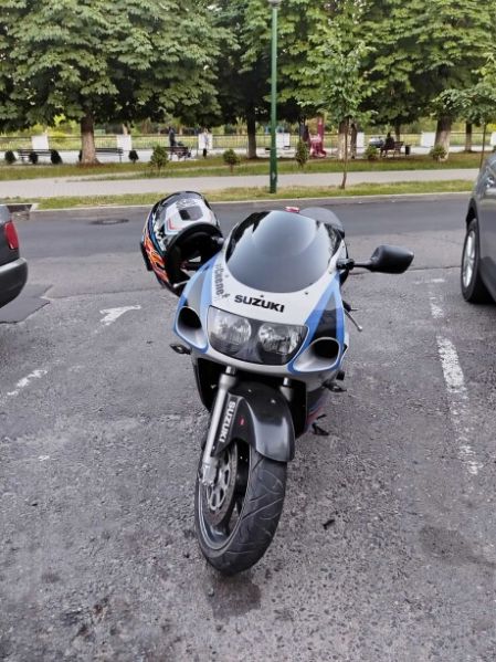 Suzuki GSX-R, 1998 г.