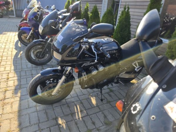 Yamaha FZS, 1999 г.