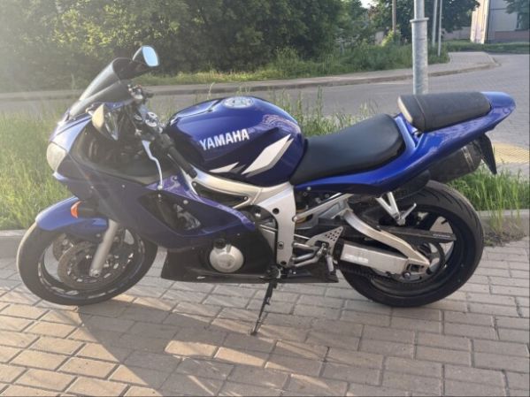 Yamaha YZF R6, 2002 г.
