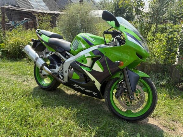 Kawasaki Ninja ZX 600 ZX-6R), 1999 г.
