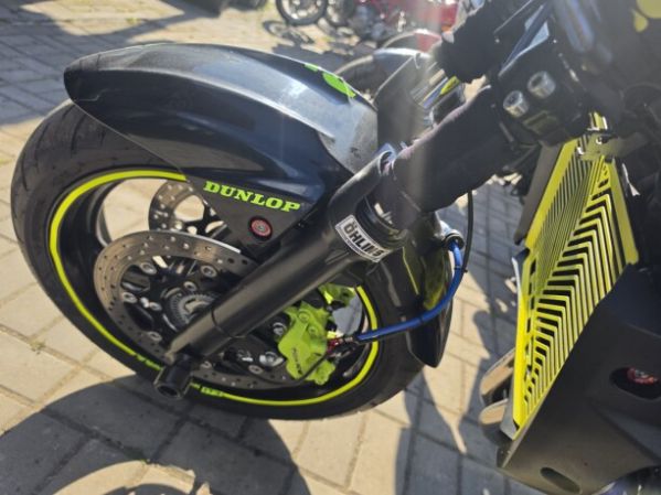 Suzuki GSR, 2010 г.