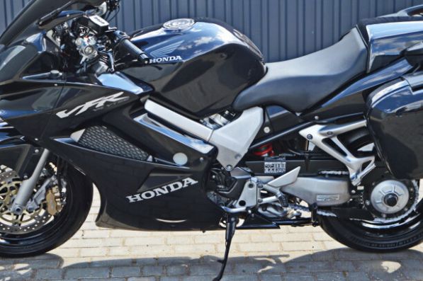 Honda VFR 800 Vtec c ABS, 2004 г.