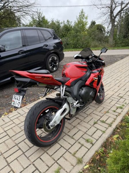 Honda CBR 1000rr, 2005 г.