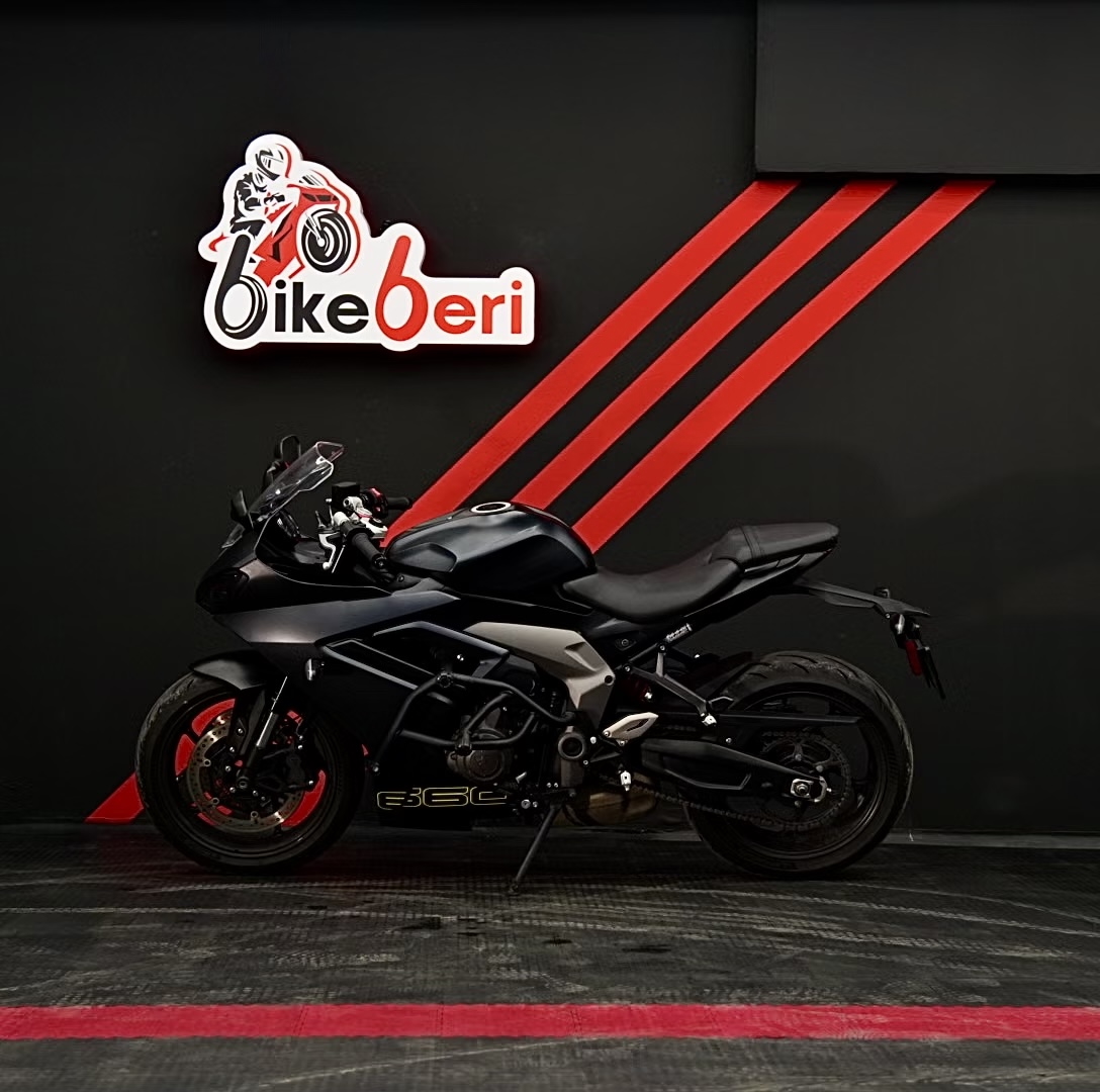 Triumph Daytona 660 2025