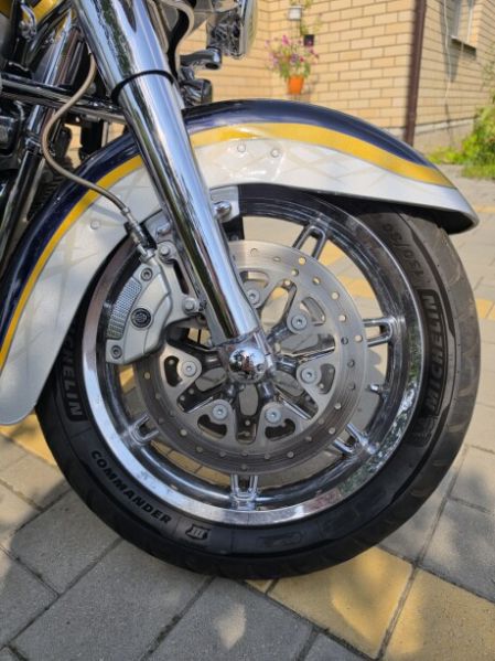 Harley-Davidson CVO FLHTCUSE7, 2012 г.