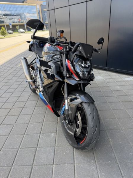 BMW M m1000r, 2023 г.